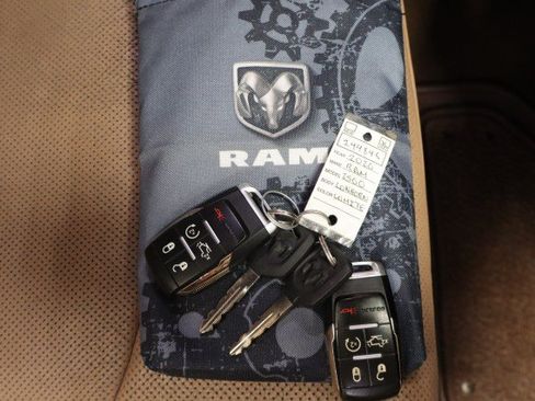 Used 2020 RAM 2500 Limited AWD/4WD image 70