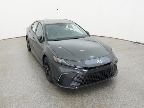 New 2026 Toyota Camry SE FWD image 11