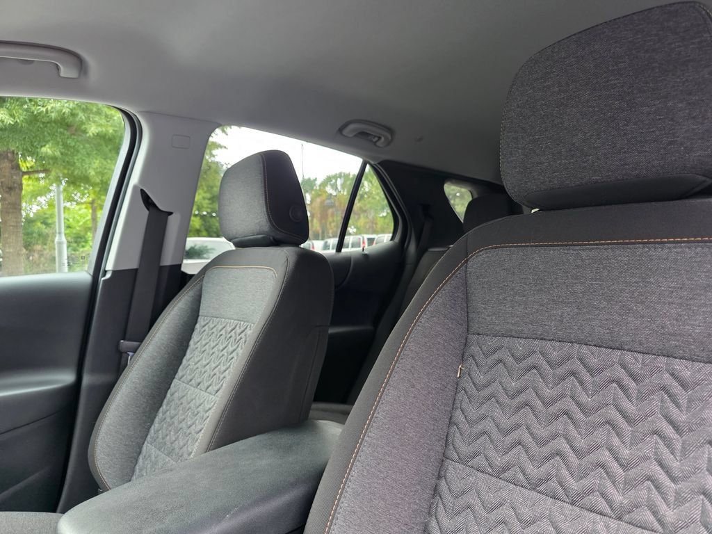Certified 2024 Chevrolet Equinox LT FWD image 14