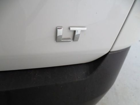 Used 2019 Chevrolet Traverse LT w/ LT Premium Package AWD/4WD image 29