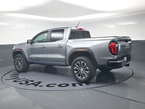 Used 2025 GMC Canyon Denali AWD/4WD image 7