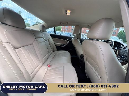 Used 2012 Buick Regal Leather FWD image 16