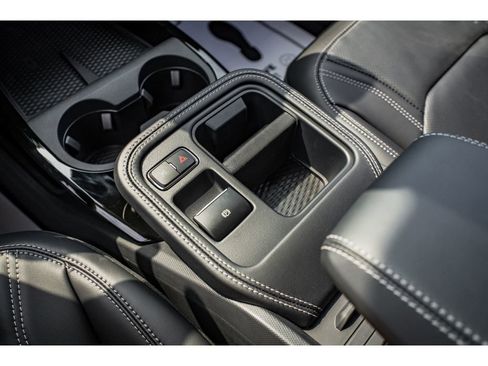 New 2025 Ford Mustang Mach-E Premium AWD/4WD image 18