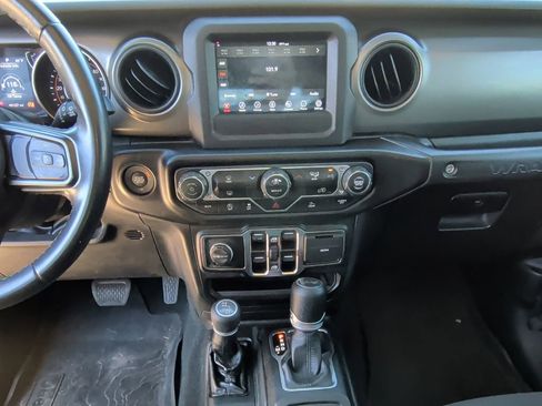 Used 2022 Jeep Wrangler Unlimited Willys image 21