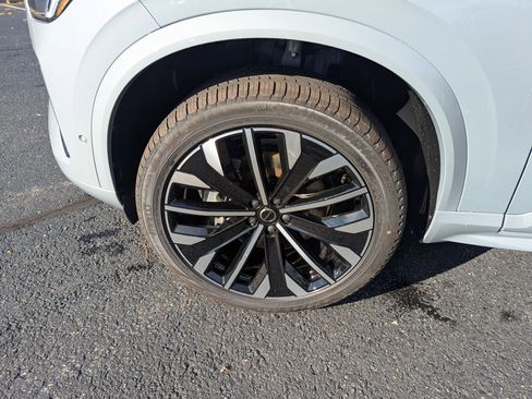 New 2026 Volvo XC90 B6 Ultra w/ Protection Package image 27