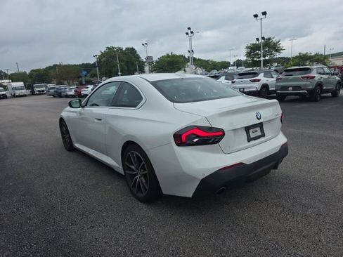 Used 2022 BMW 230i Coupe w/ Convenience Package RWD image 4