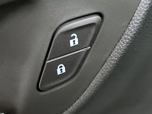 New 2026 Buick Envista Sport Touring w/ Convenience II Package FWD image 28