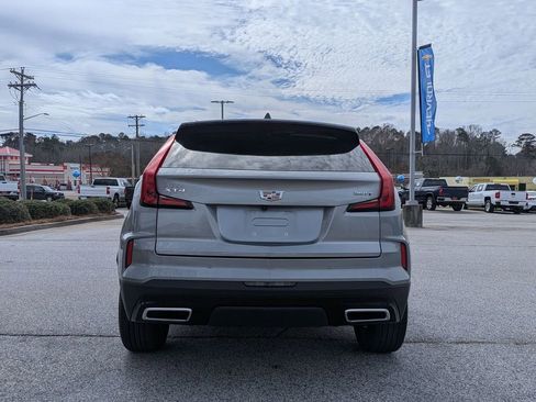 Used 2025 Cadillac XT4 Premium Luxury image 7