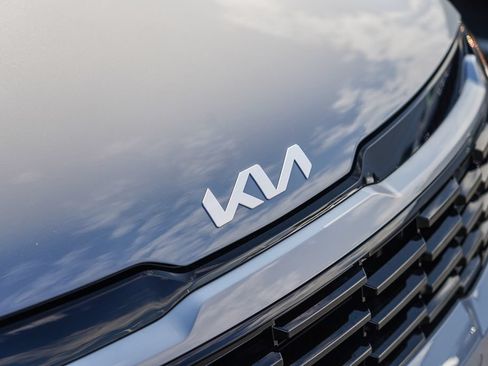 Certified 2026 Kia Sportage EX AWD/4WD image 4