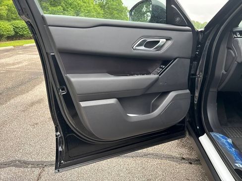 New 2026 Land Rover Range Rover Velar Dynamic SE image 10