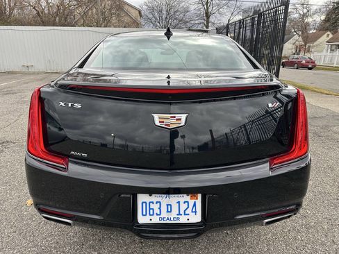 Used 2018 Cadillac XTS Vsport Platinum image 6