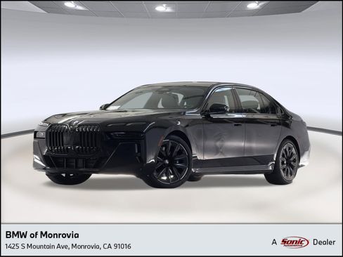 Used 2023 BMW 740i w/ Parking Assistance Package RWD image 1