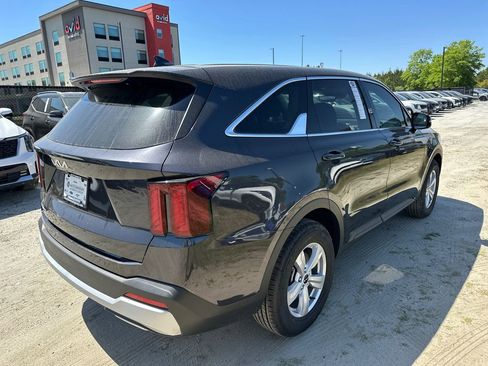New 2026 Kia Sorento LX FWD image 7