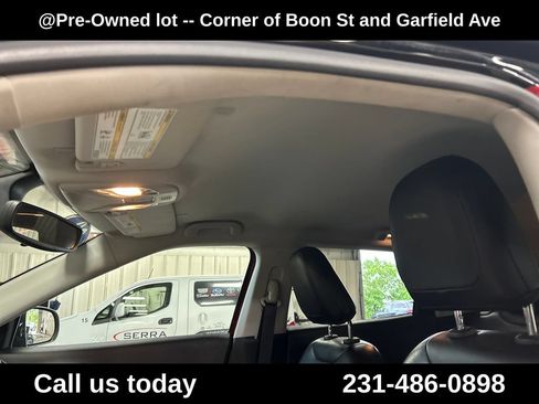 Used 2020 Jeep Compass Latitude AWD/4WD image 13