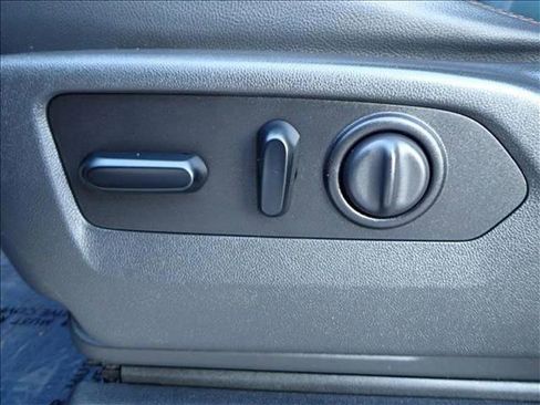 Used 2020 GMC Sierra 1500 AT4 w/ AT4 Premium Package image 11