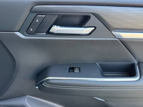 New 2026 GMC Acadia Elevation w/ Elevation Premium Package FWD image 19