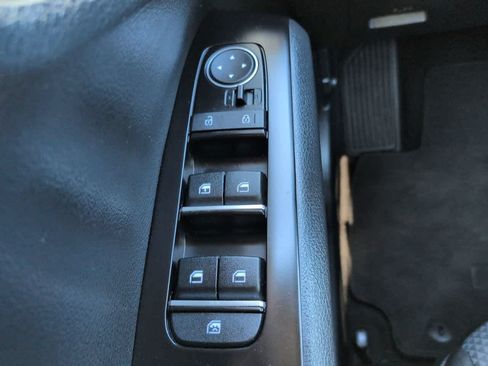 Used 2022 Kia Soul LX w/ Technology Package FWD image 21