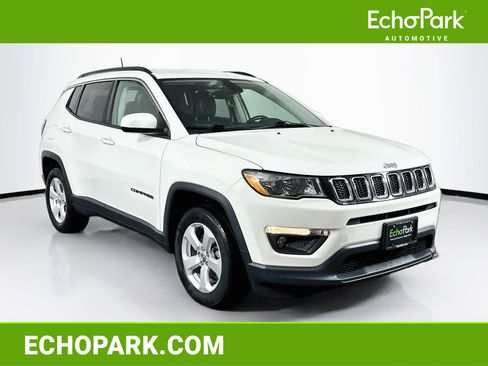 Used 2018 Jeep Compass Latitude w/ Popular Equipment Group FWD image 1