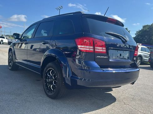 Used 2017 Dodge Journey SE FWD image 3
