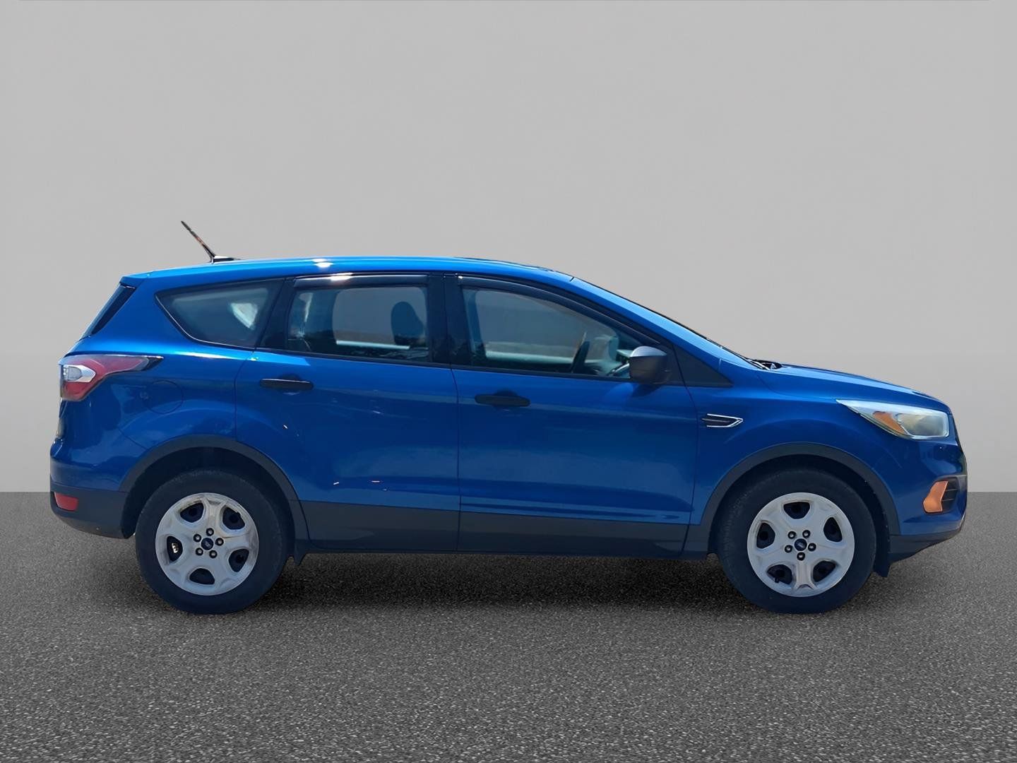 Used 2017 Ford Escape S FWD image 7