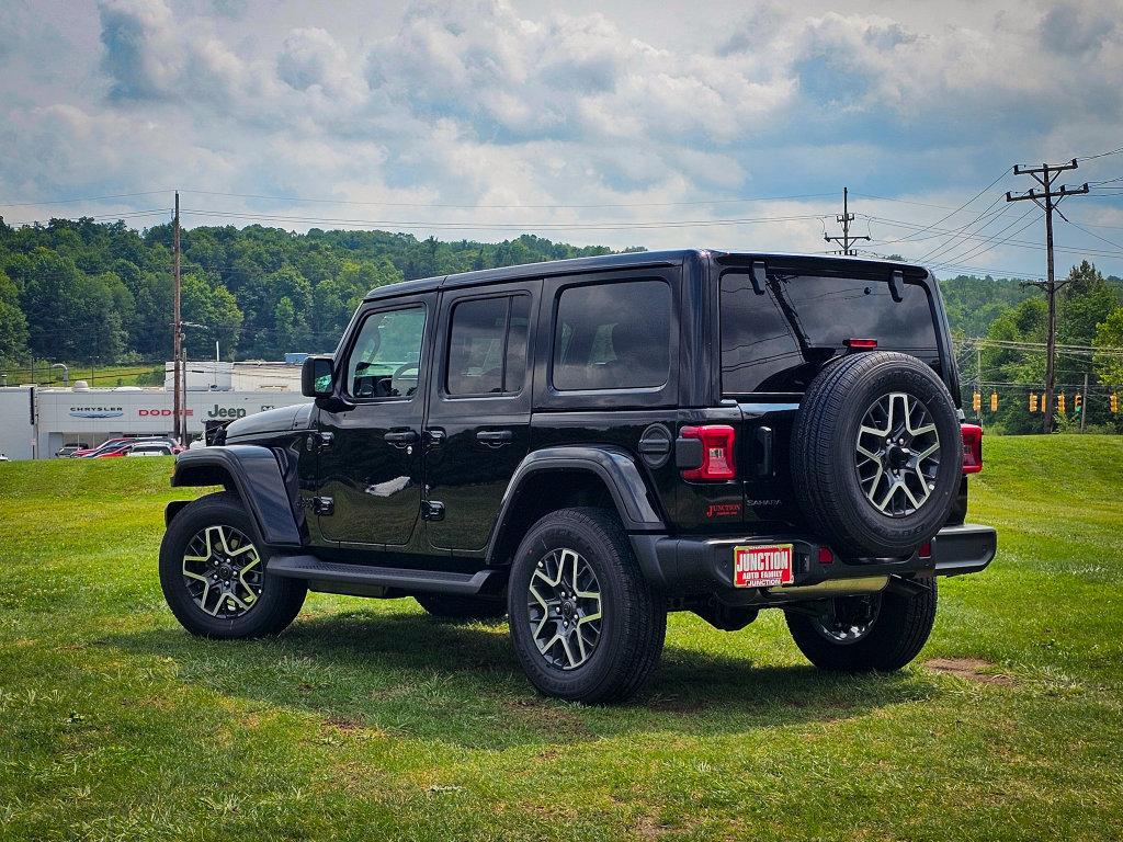 New 2026 Jeep Wrangler Unlimited Sahara AWD/4WD image 5