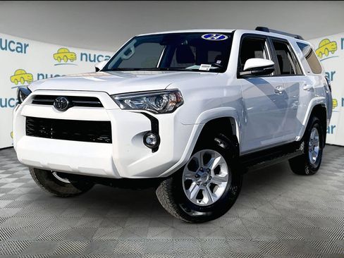 Used 2024 Toyota 4Runner SR5 Premium image 3