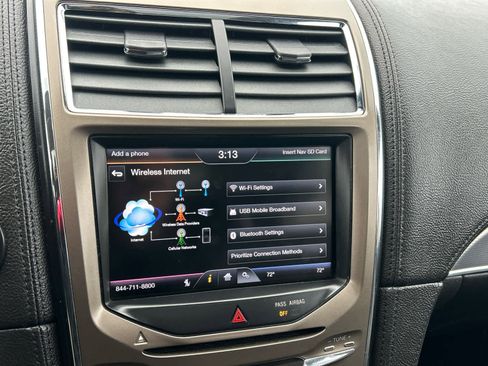Used 2014 Lincoln MKX AWD w/ Equipment Group 102A image 40