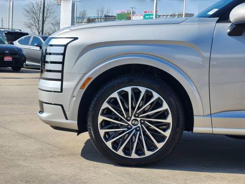 Used 2026 Hyundai Palisade Calligraphy image 8