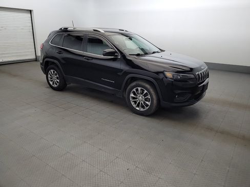 Used 2019 Jeep Cherokee Latitude Plus w/ Cold Weather Group AWD/4WD image 11