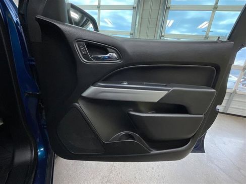 Used 2019 Chevrolet Colorado LT w/ LT Convenience Package image 25