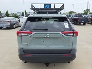Used 2022 Toyota RAV4 XLE AWD/4WD video 4