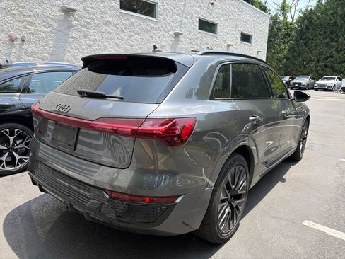 Used 2024 Audi Q8 e-tron Prestige AWD/4WD image 7