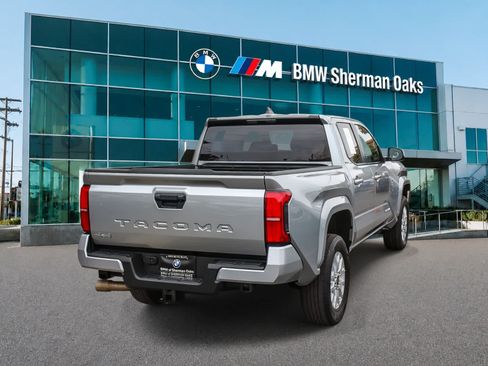 Used 2024 Toyota Tacoma SR5 AWD/4WD image 4