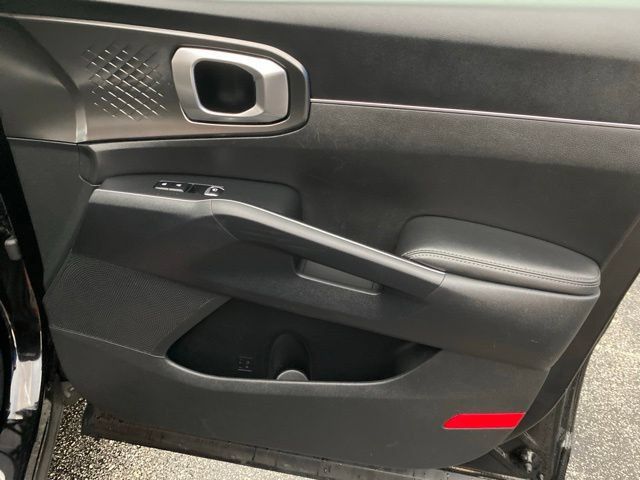 Used 2022 Kia Sorento S AWD/4WD image 40