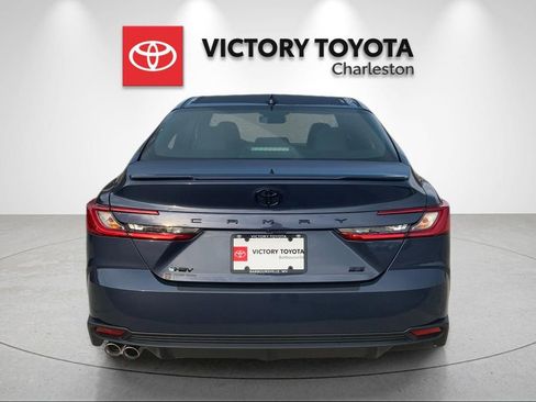 New 2026 Toyota Camry SE FWD image 4