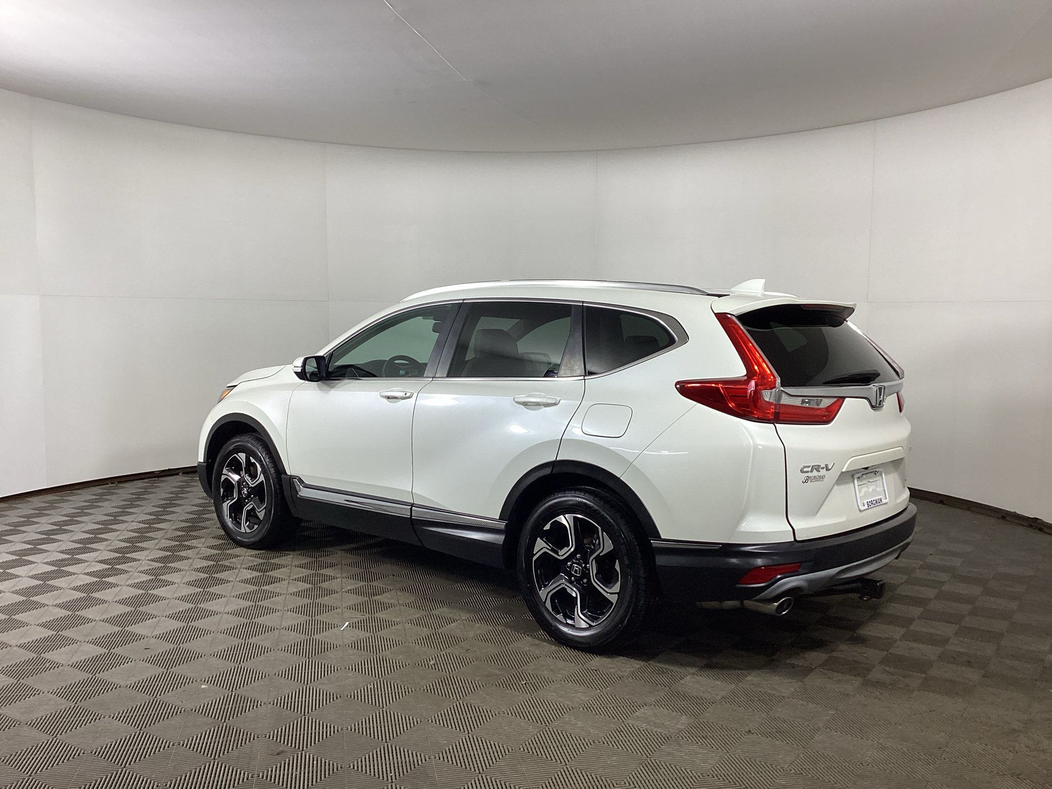 Used 2018 Honda CR-V Touring image 4