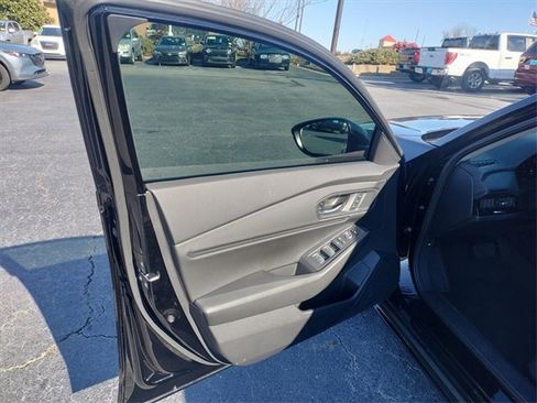 Used 2025 Honda Accord EX-L image 31