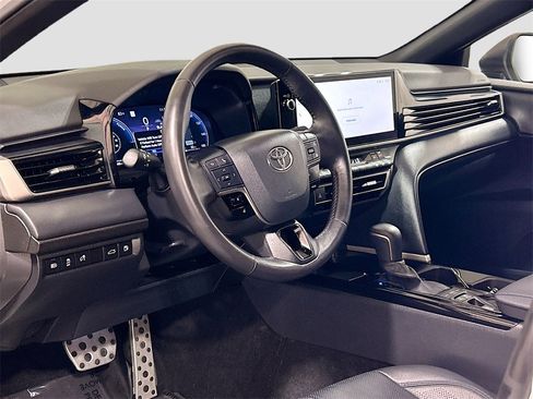 Used 2025 Toyota Camry XSE image 7