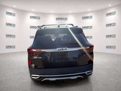 Used 2022 Kia Seltos SX w/ Sunroof Package AWD/4WD image 6