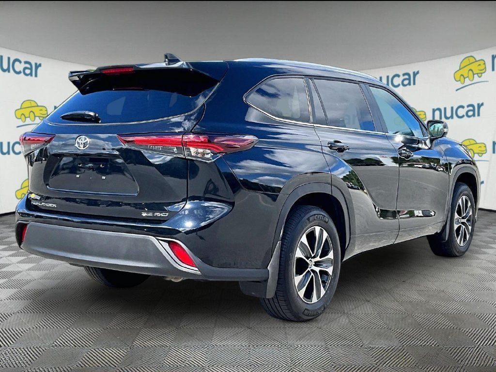 Used 2026 Toyota Highlander XLE AWD/4WD image 6
