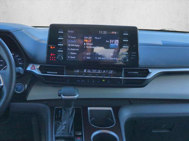 Used 2021 Toyota Sienna XLE FWD image 14