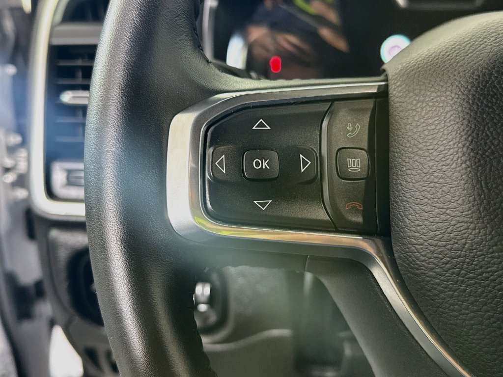 Used 2024 RAM 1500 Laramie AWD/4WD image 23