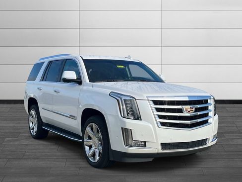 Used 2020 Cadillac Escalade Luxury AWD/4WD image 7