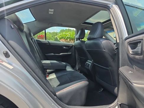 Used 2015 Toyota Camry XSE FWD image 41