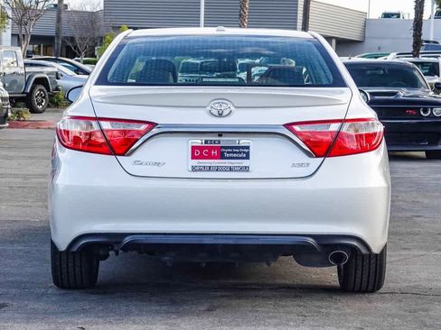 Used 2017 Toyota Camry XSE image 5