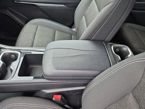 Certified 2025 Chevrolet Traverse LT image 20