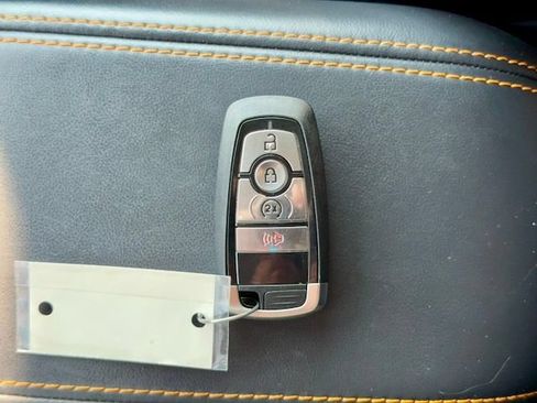 Used 2025 Ford Maverick Tremor AWD/4WD image 35