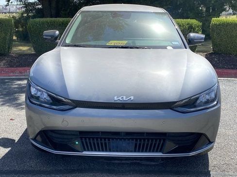 Used 2024 Kia EV6 Wind w/ Wind Technology Package AWD/4WD image 11
