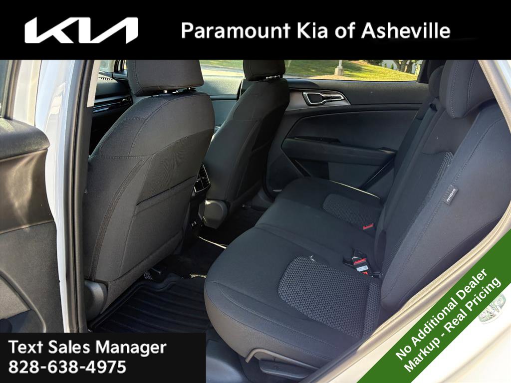 New 2027 Kia Sportage LX FWD image 20