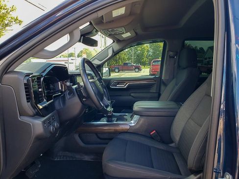 Used 2023 Chevrolet Silverado 1500 RST w/ Z71 Off-Road Package image 11